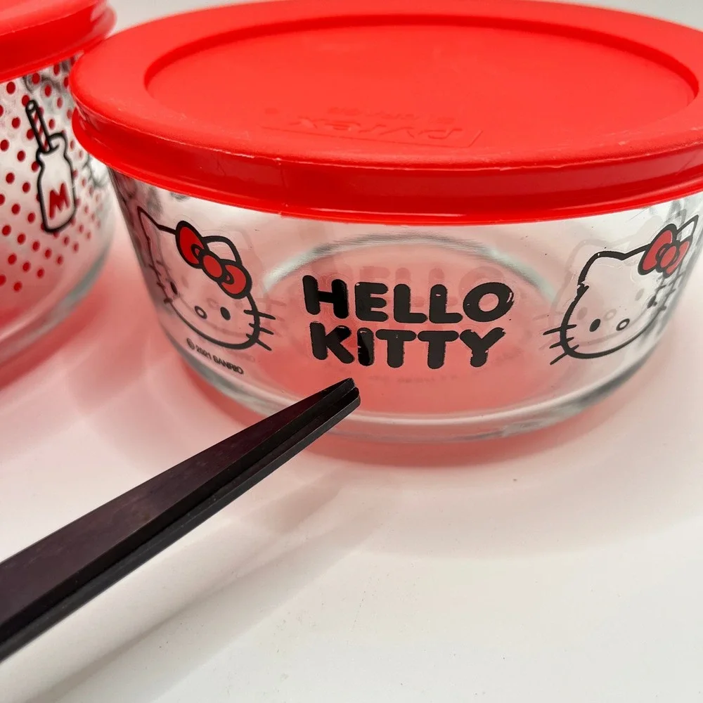 Pyrex Hello Kitty Glass Food Storage Set Red Polka Dot 2pc Round Bowls with Lids